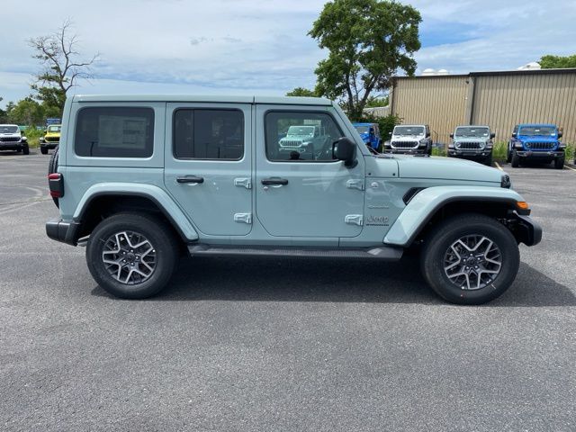 2024 Jeep Wrangler Sahara 4