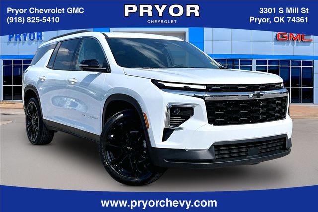 Polar White Tricoat 2027 Chevrolet Traverse SUV / Crossover Front-Wheel Drive 8-Speed Automatic