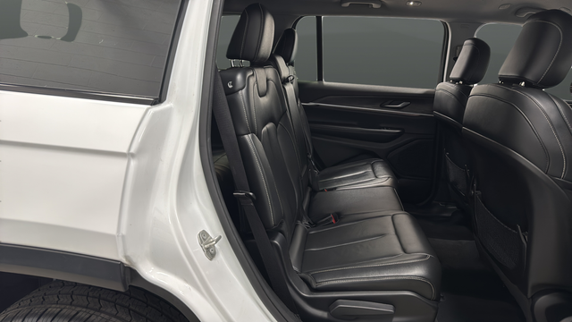 Used 2023 Bright White Clearcoat Jeep Limited image 24