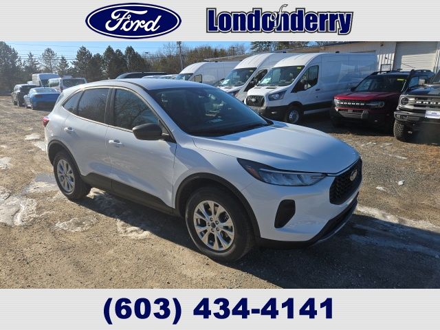 Oxford White 2026 Ford Escape SUV / Crossover All-Wheel Drive 8-Speed Automatic