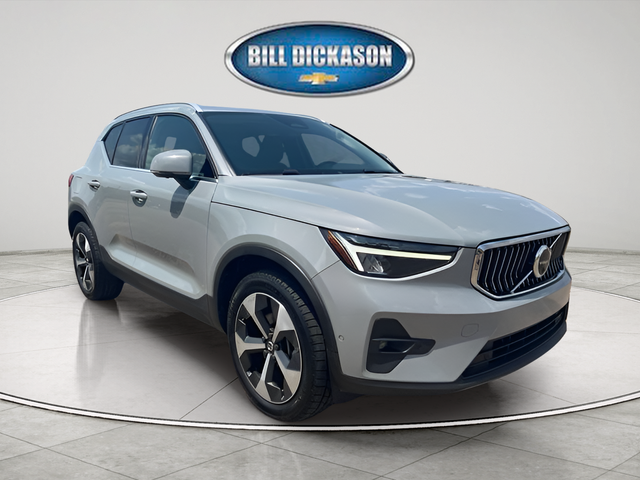  2024 Volvo XC40 B5 Plus Bright Theme AWD   