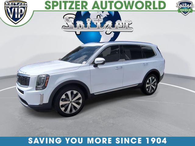 Used 2021 White Kia S image 4