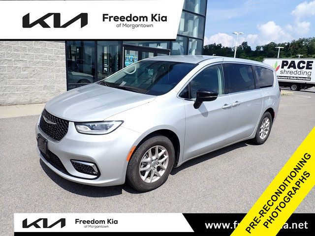 2024 Chrysler Pacifica Touring L FWD