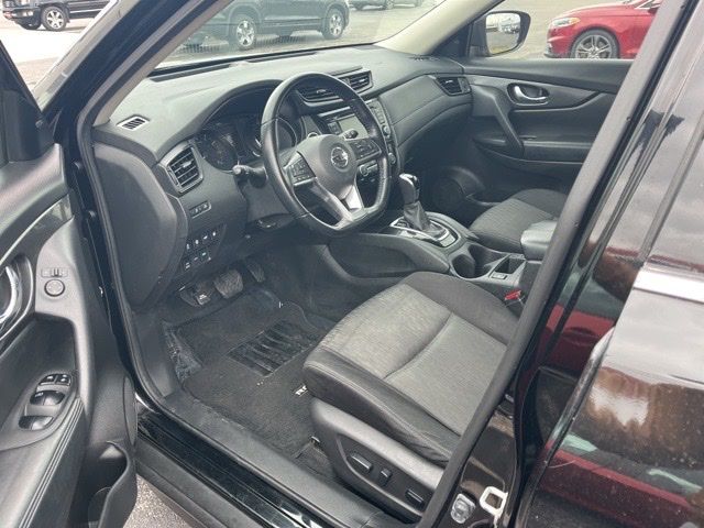 Used 2020 Nissan Rogue SV 4D Sport Utility