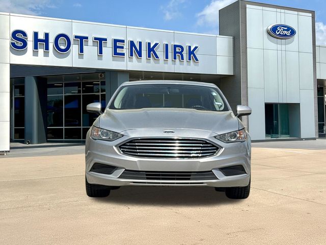 Used 2017 Silver Ford SE image 2