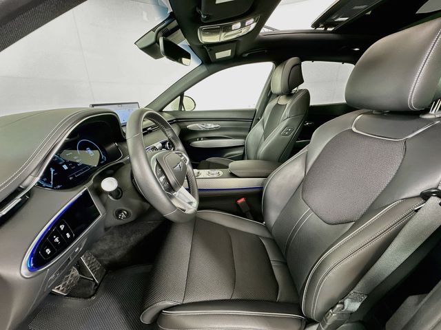 Thumbnail: 2023 Genesis GV70 - 22