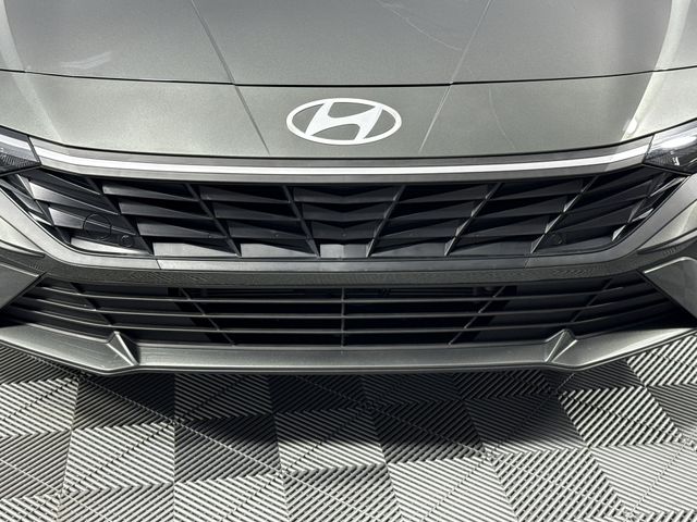 New 2025 Hyundai Elantra Hybrid For Sale in Indianapolis, IN