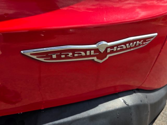 Used 2020 Red Jeep Trailhawk image 11