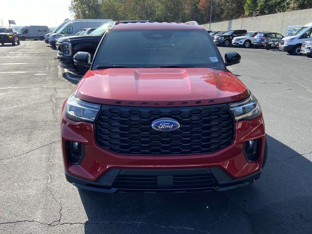 2025 Ford Explorer ST-Line 22