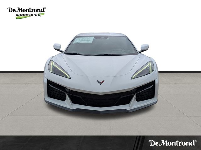 New 2026 White Chevrolet Z06 image 2