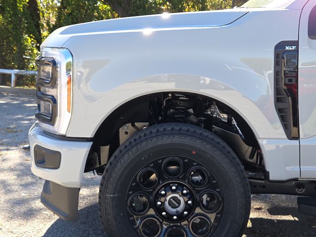 New 2026 White Ford XLT image 5