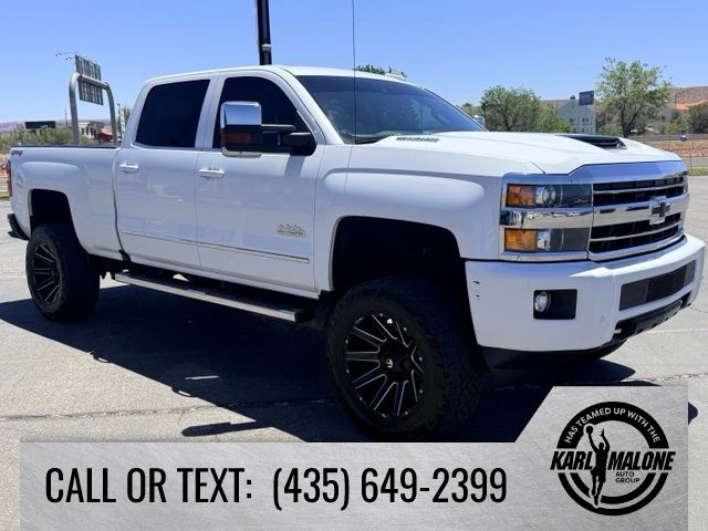 Summit White 2018 Chevrolet Silverado 3500HD Pickup Truck Four-Wheel Drive 6-Speed Automatic