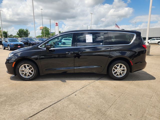 2024 Chrysler Pacifica Touring L Black at Community Honda
