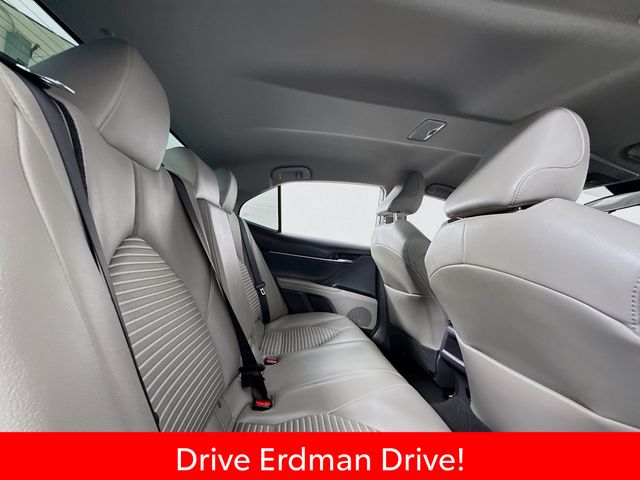 Used 2020 Toyota Camry Hybrid Sedan