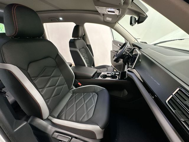 2026 Volkswagen Atlas 2.0T Peak Edition White/off-white at Luther Ford