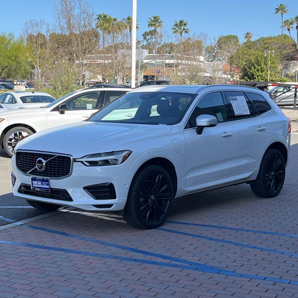 2018 Volvo XC60 Hybrid Plug-in T8 R-Design eAWD