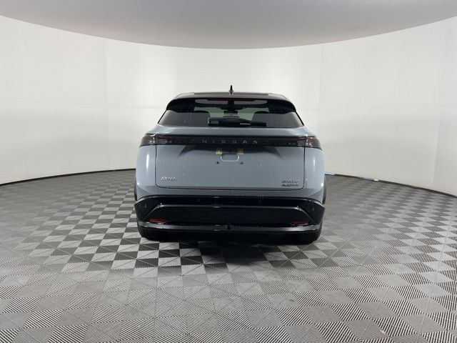 2025 Boulder Gray Pearl/Black Diamond Pearl Nissan ARIYA EVOLVE+ e-4ORCE AWD SUV
