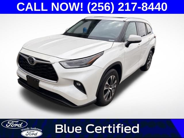 White (Blizzard Pearl) 2021 Toyota Highlander SUV / Crossover Front-Wheel Drive 8-Speed Automatic