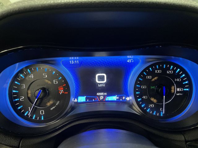 2023 Chrysler 300 Touring photo
