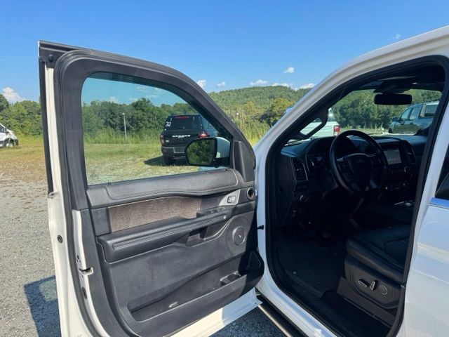 Used 2019 White Ford Limited image 12
