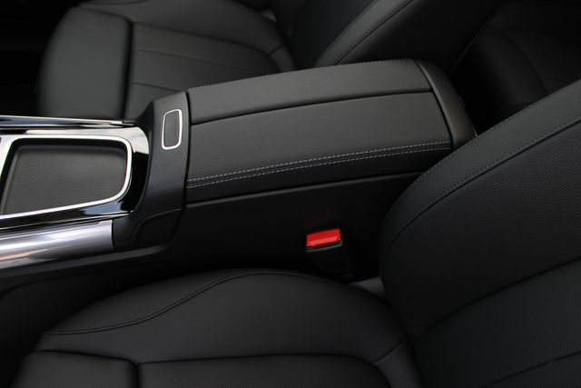 New 2026 White Mercedes-Benz GLA 250 image 20