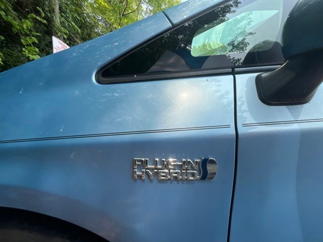 ToyotaPrius Plug-in16