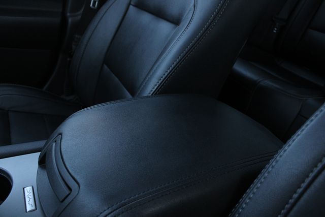 Used 2018 Black Ford SEL image 17