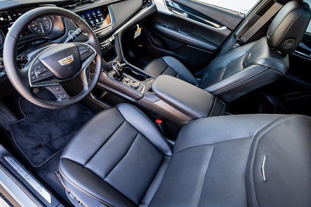 2025 Cadillac XT5 Premium Luxury - 9
