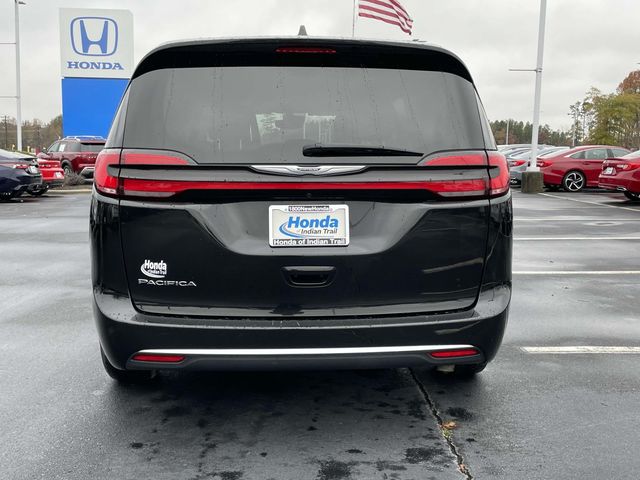 2022 Chrysler Pacifica Touring L 9