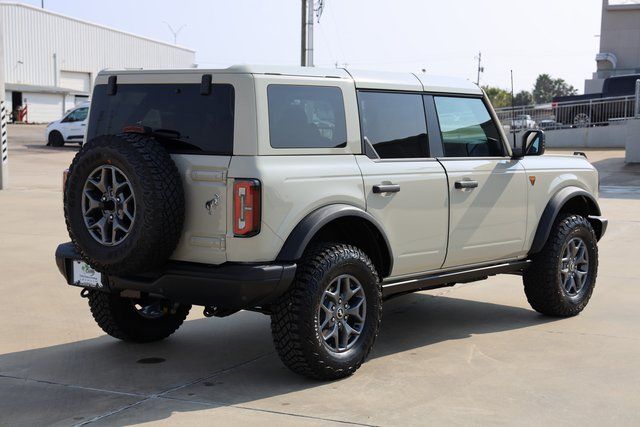 2025 Ford Bronco Badlands - 7