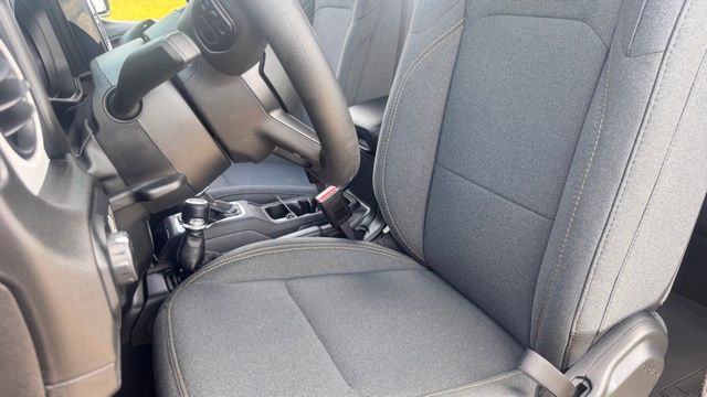 new 2025 Jeep Gladiator car, priced at $33,237