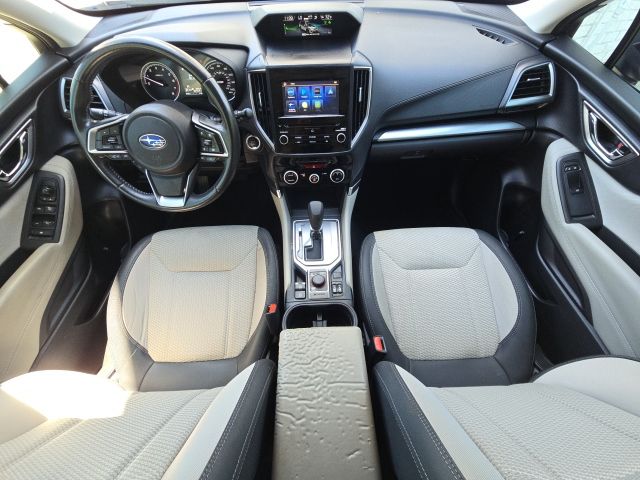 2023 Subaru Forester Premium:B02302