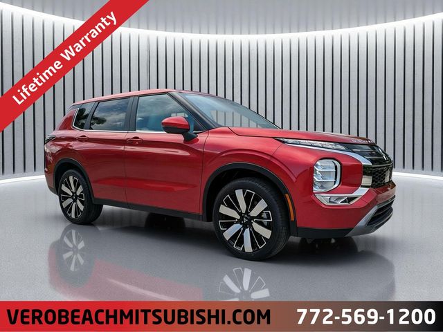 2026 Mitsubishi Outlander SE