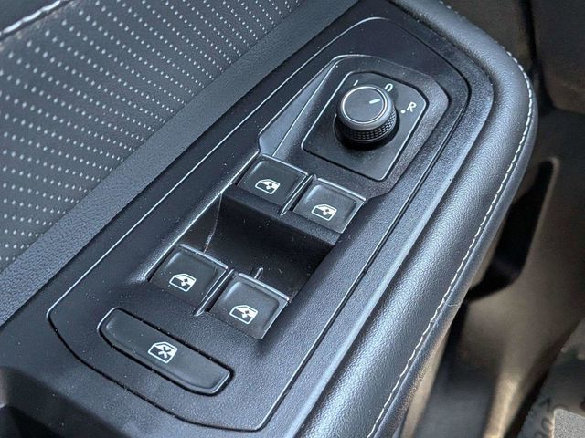 2025 Volkswagen Atlas 2.0T SE w/Technology Black at Matthews Motors of Wilmington