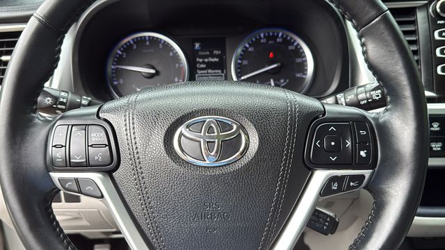Used 2018 Toyota Highlander SUV