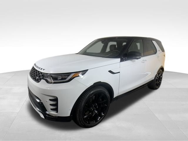 2025 Land Rover Discovery Dynamic SE 3