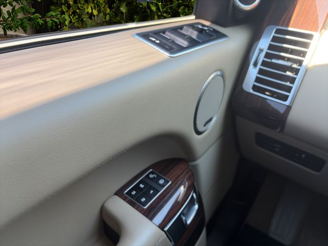 2015 Land Rover Range Rover Thumbnail