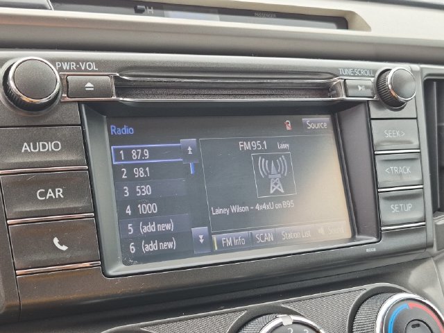 2014 Toyota RAV4 - Image 23