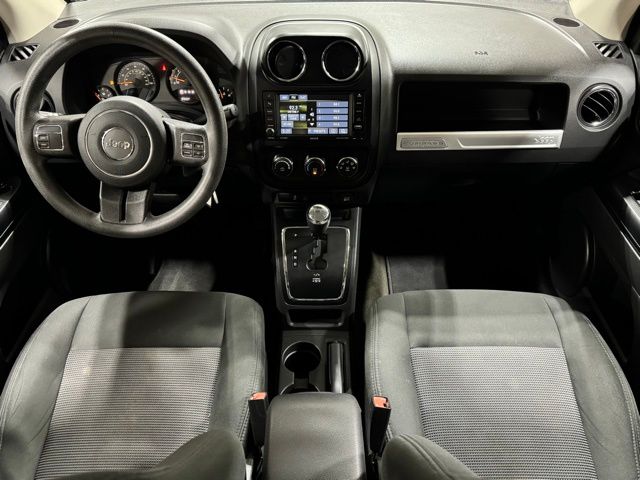 2016 Jeep Compass Sport 26