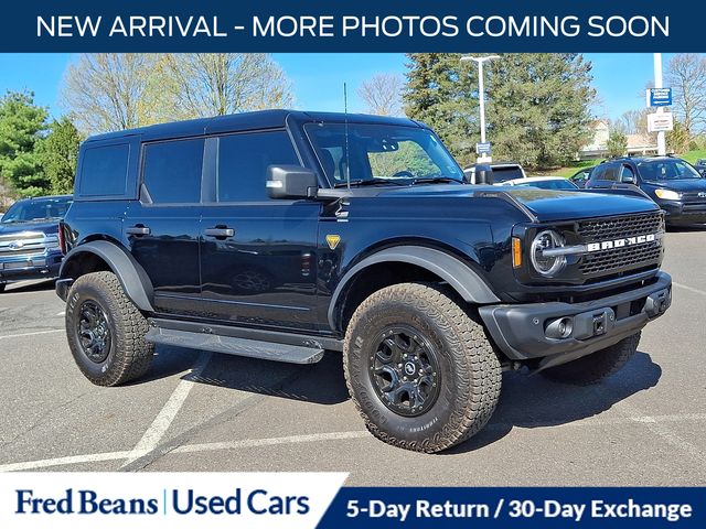 Shadow Black 2025 Ford Bronco Badlands 4-Door 4WD SUV / Crossover Four-Wheel Drive Automatic