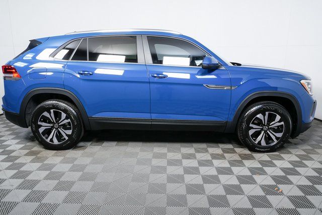 new 2026 Volkswagen Atlas Cross Sport car, priced at $40,548