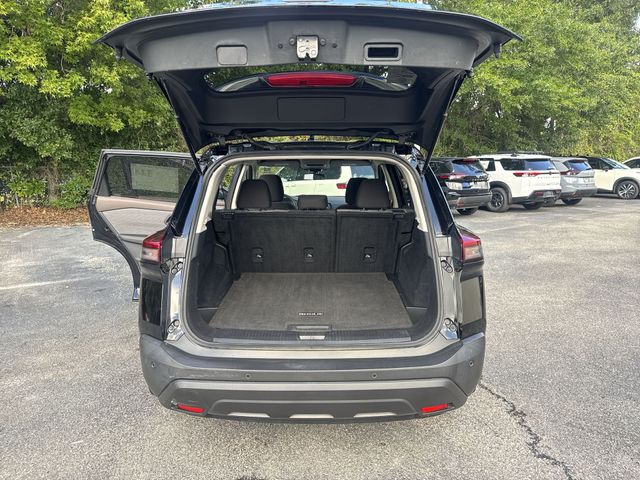 Used 2021 Black Nissan S image 12