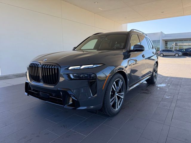 2026 BMW X7 40i's photo