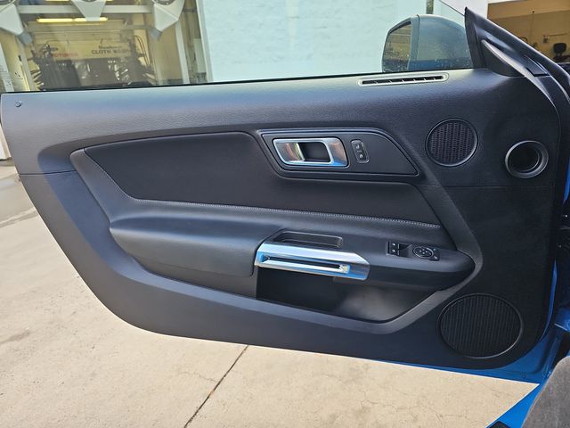 Used 2022 Blue Ford Mach 1 image 27