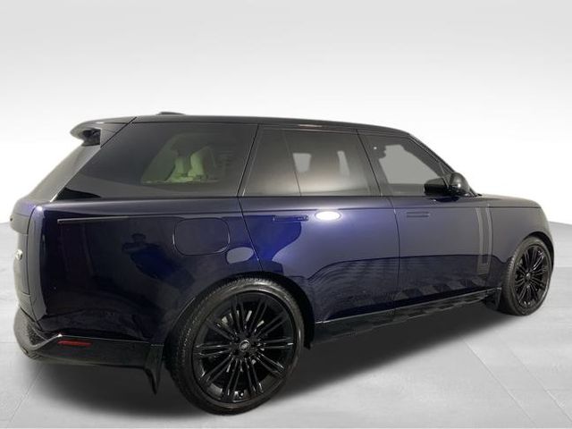 2023 Land Rover Range Rover SE 5