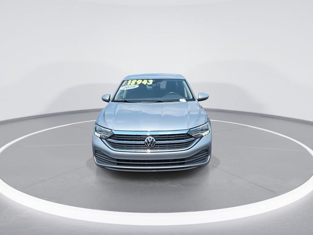 Used 2024 Pyrite Silver Metallic Volkswagen 1.5T SE image 3