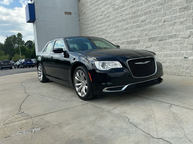 2017 Chrysler 300 Limited RWD