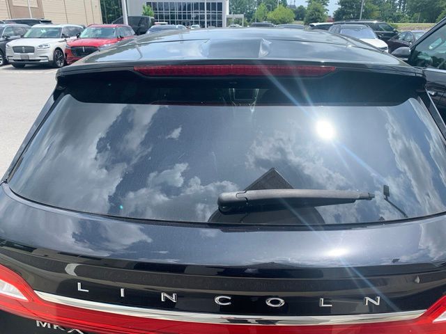 Used 2018 Black Lincoln Reserve image 7