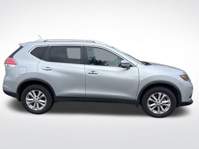 2016 Nissan Rogue SV 7