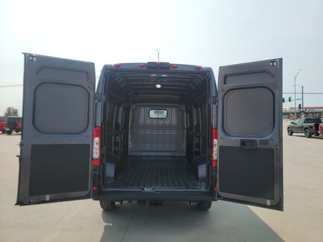 2024 Ram ProMaster 2500 High Roof 8